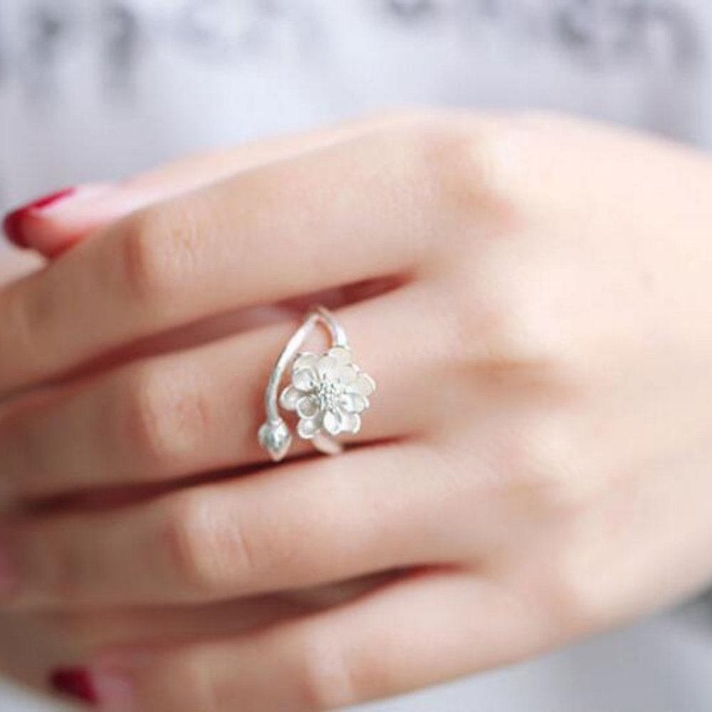 NEW 925 Sterling Silver Lotus Adjustable Ring - Picture 3 of 6